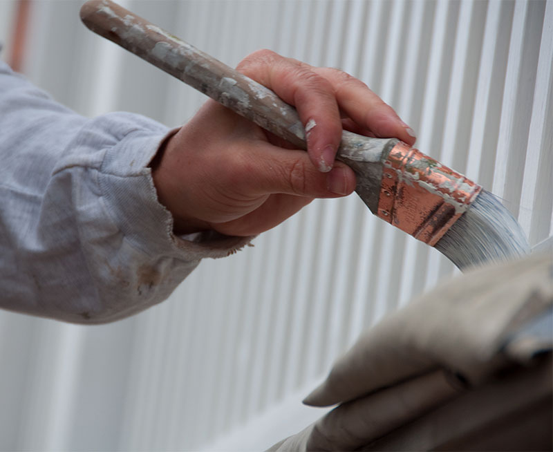 bannister painting